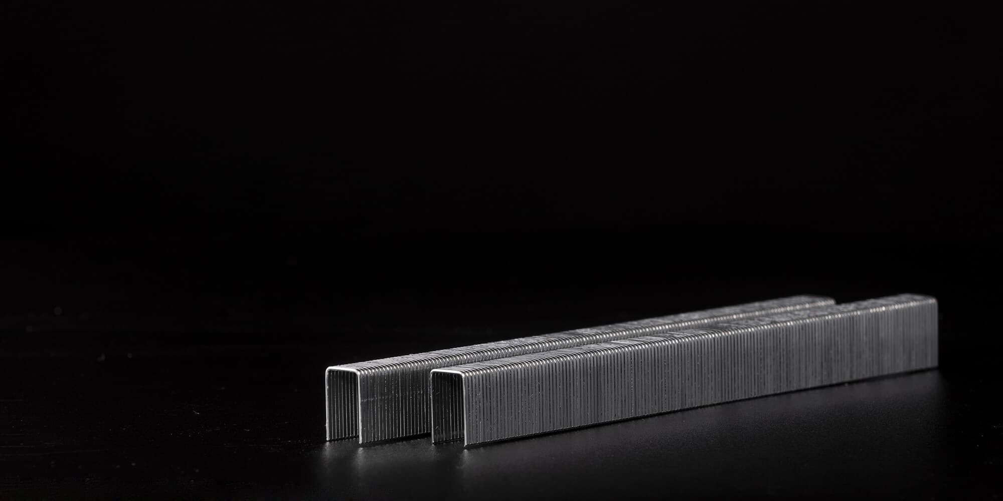 Staple JK689